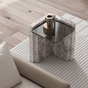 طاولة جانبية بسطح زجاجي