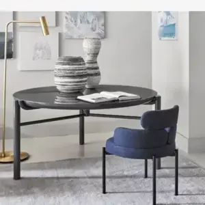 كرسي طاولة طعام منفرد مميز