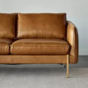 | كنب مودرن جلد ثلاثي المقاعد بتصميم جورديان