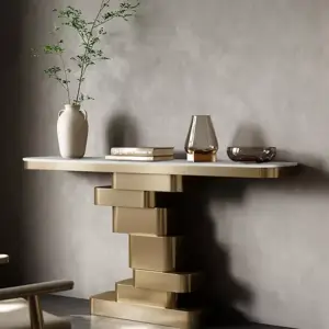 طاولة مدخل بتصميم متدرج فاخر