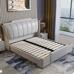 سرير حديث بتصميم راقي مع وحدات تخزين داخلية