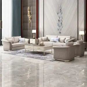 طقم جلوس فاخر بتنجيد جلد عالي الجودة – هيكل من خشب هندسي متين – تصميم أنيق 3+2+1 للمجالس الراقية