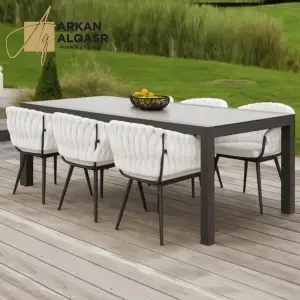 طاولة-طعام-