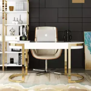 | مكتب فخم بتصميم أنيق