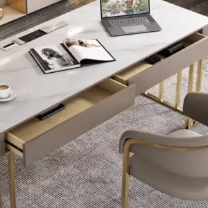 مكتب مع كرسي بتصميم فاخر