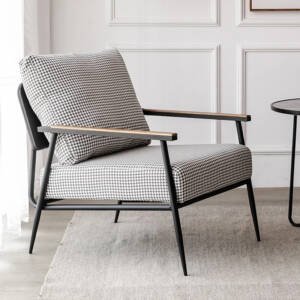 | كرسي مفرد بتصميم مريح بسيط