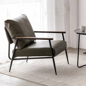 | كرسي مفرد بتصميم مريح بسيط