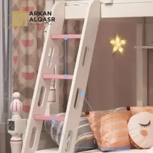 سرير أطفال كوين فاخر – تصميم فاخر مبطن – قاعدة خشبية متينة – متوفر بألوان متعددة