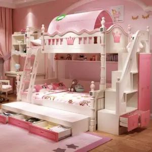 | سرير أطفال كوين فاخر – تصميم فاخر مبطن – قاعدة خشبية متينة – متوفر بألوان متعددة