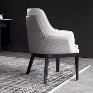 كرسي طاولة طعام بتصميم فخم