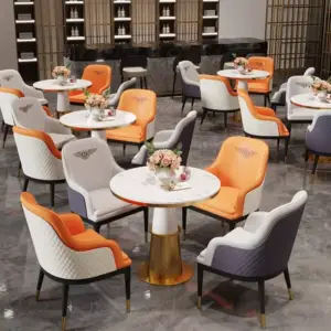 كرسي طاولة طعام بتصميم فخم