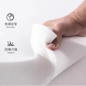 | سرير نوم من جلد بتصميم ايطالي