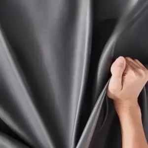 | سرير نوم من جلد بتصميم ايطالي