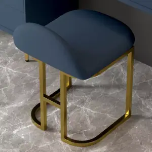 | طاولة تسريحة مع كرسي ومرأة