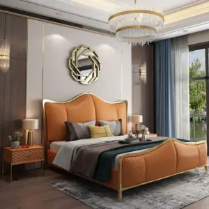 سرير غرفة نوم مميز مع طاولات جانبية