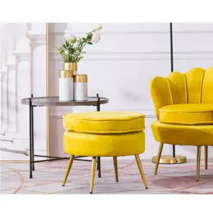 | طاولة جانبية رخامية بسيطة