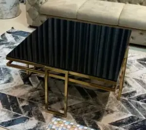 طاولة قهوة رئيسية من الاستيل المذهب
