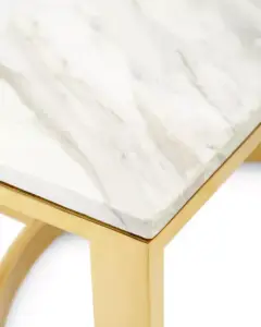 طاولة قهوة مودرن بتصميم فاخر