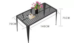 طقم جلسة خارجية بسيط
