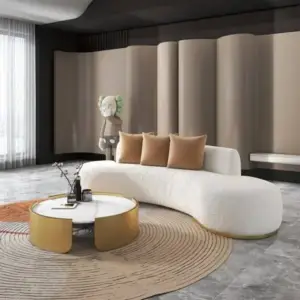 طقم كنب مميز متعدد مع طاولة قهوة