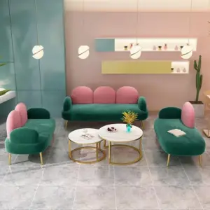 طقم كنب مودرن بتصميم سحابي مميز