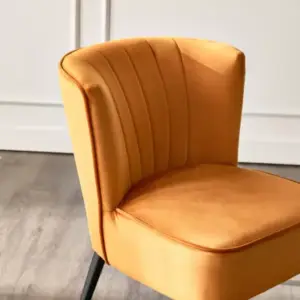 كرسي طعام بتصميم سيورين