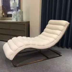 كرسي استرخاء مودرن من الاستيل المذهب