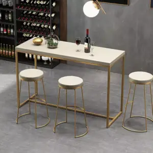 كرسي بار دائرى من الاستيل المذهب