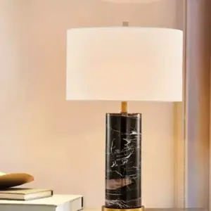 مصباح جانبي شيك من الرخام الاسود الاسبانى 