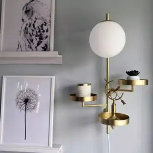 مصباح حائط جانبى بثلاثة أرفف شيك