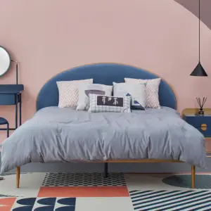 سرير بتصميم انيق بعده مقاسات