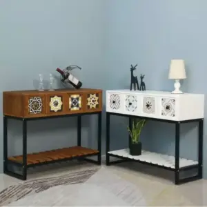 طاولة مدخل بادراج بشكل مميز