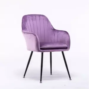 كرسي قماش بمسند بألوان مميزة