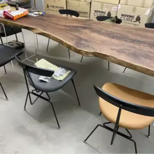 | كرسي جلد بتصميم مودرن