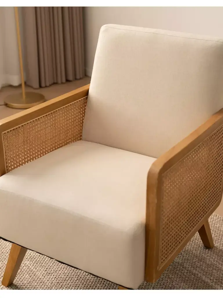 | كرسى خشبى مودرن بذراعين