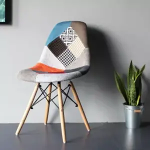 كرسي مريح بتصميم مودرن راقي