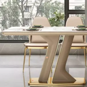 طاولة طعام فاخرة مع بوفيه