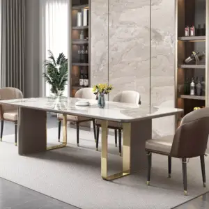 طاولة طعام مع كراسي بتصميم مميز