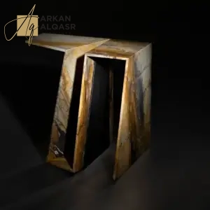 طاولة-جانبيه