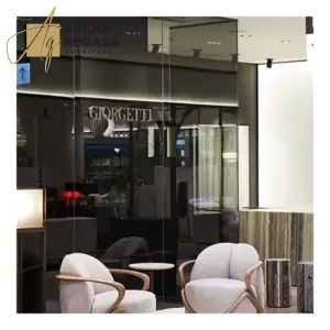 كرسي مفرد بتصميم بسيط