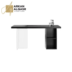 مكتب مع كرسي بتصميم ريفي