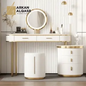 تسريحة غرفة نوم مع مرأة وكرسي مودرن