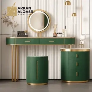 تسريحة غرفة نوم مع مرأة وكرسي مودرن