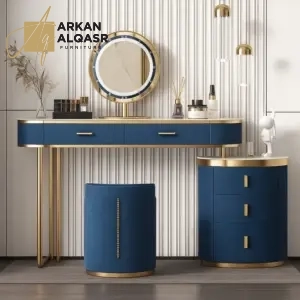 تسريحة غرفة نوم مع مرأة وكرسي مودرن