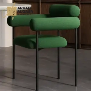 كرسي طاولة طعام بتصميم مريح
