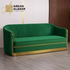 طقم كنب بلمسة ذهبية فاخرة