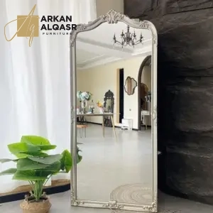 مرايا طويلة بتصميم فرنسي عتيق