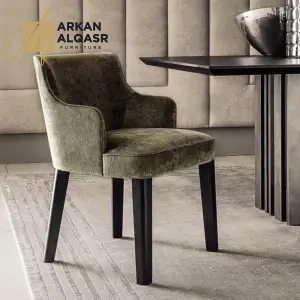 طاولة طعام فاخرة للمناسبات